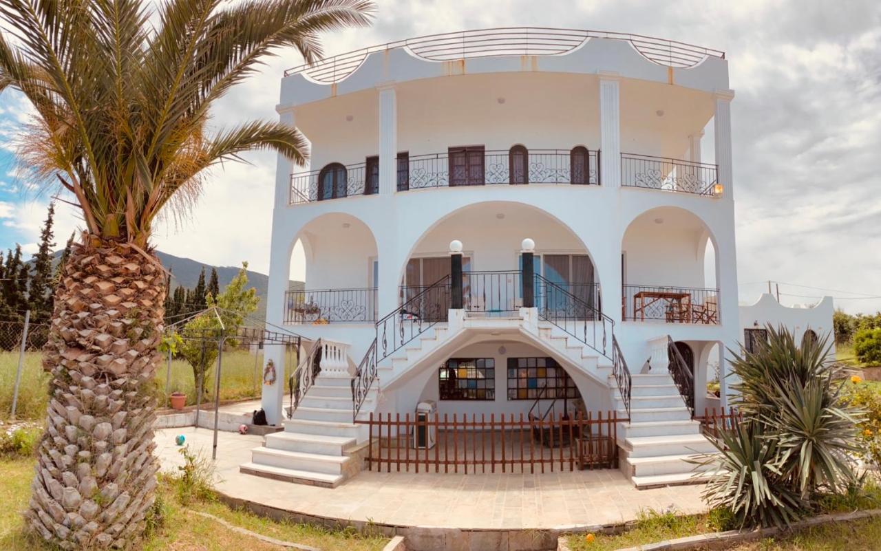 Magic House At Halkida 1M From The Beach! Lägenhet Chalkís Exteriör bild